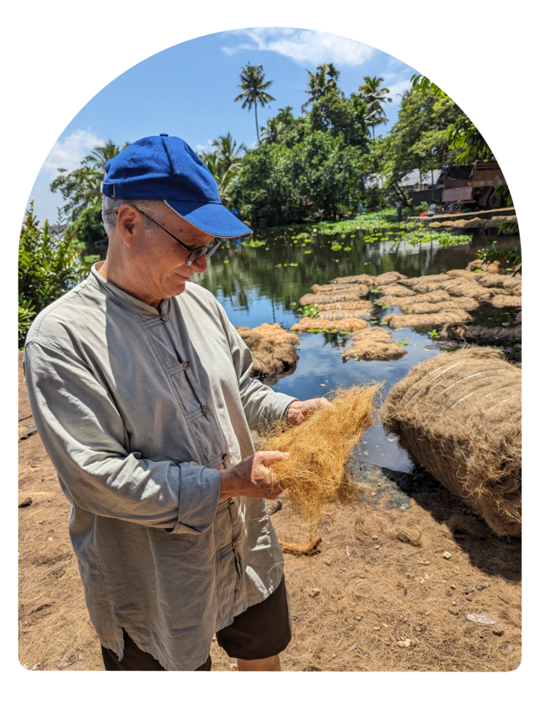 Création des ombrières en coco - Pionniers des voiles d'ombrage en coco