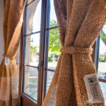 Rideaux à oeillets en fibre de coco avec embrase