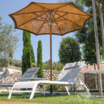 Parasol rond en fibre de coco