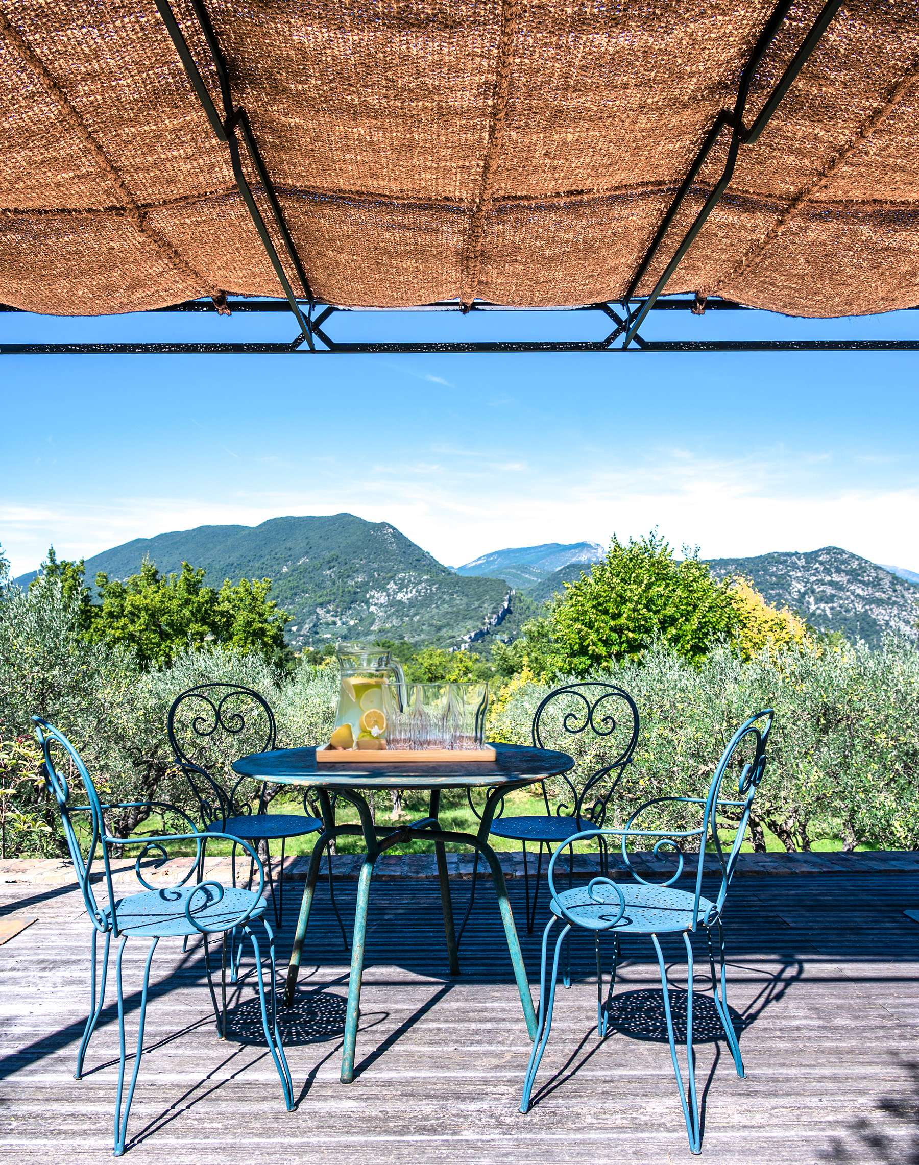 Toile d'ombrage pour pergola à traverses espacées